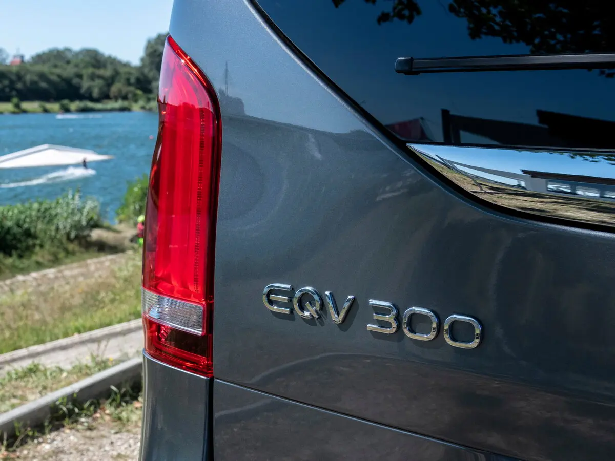 Mercedes-Benz EQV I Минивэн Extra Long — сүрөт 10