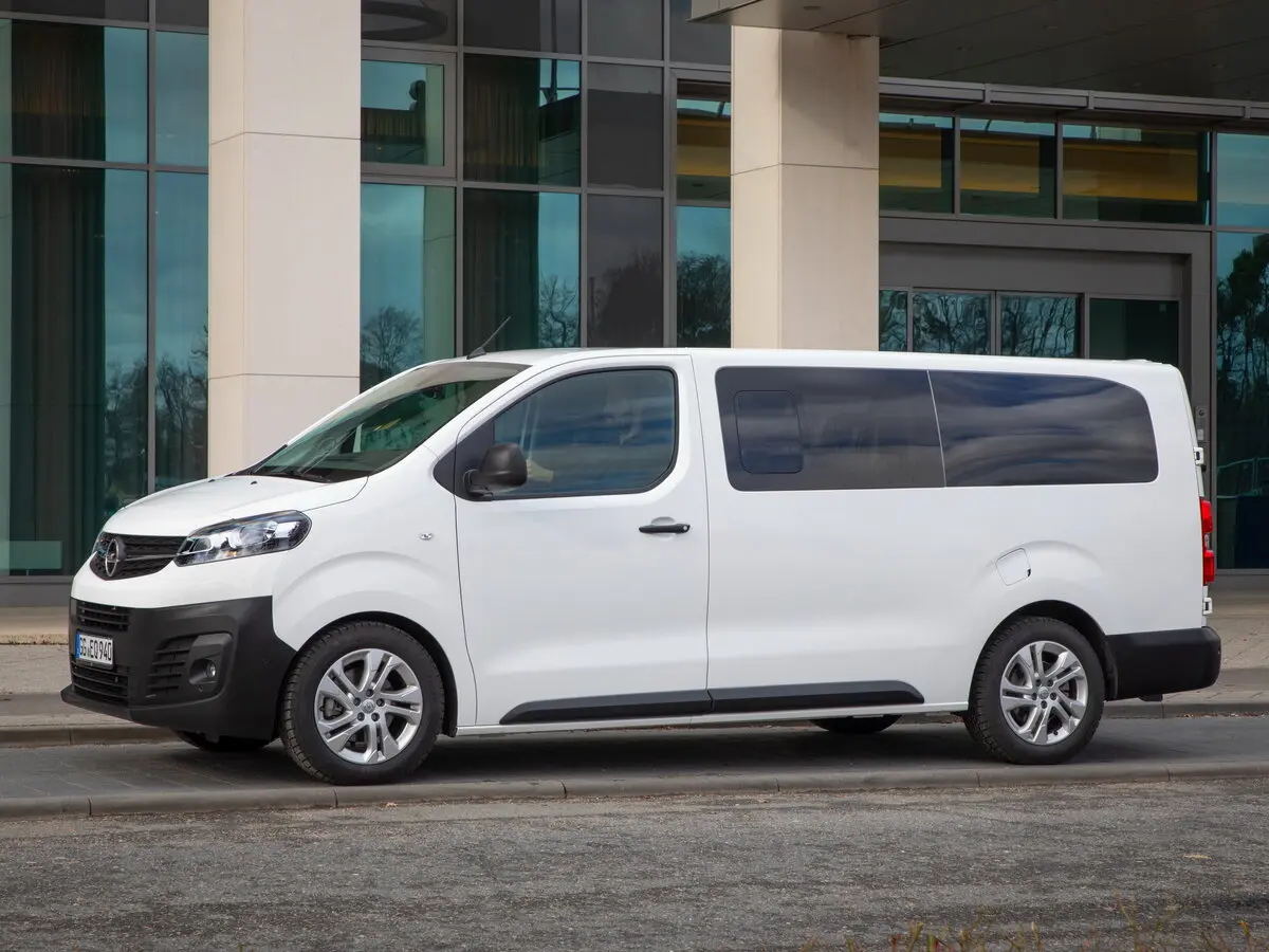 Opel Vivaro C Минивэн — 照片 3