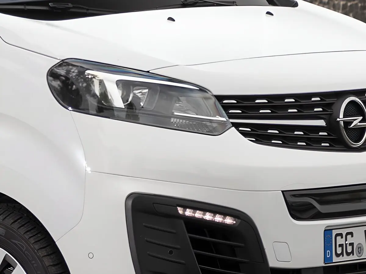 Opel Vivaro C Минивэн — 照片 7