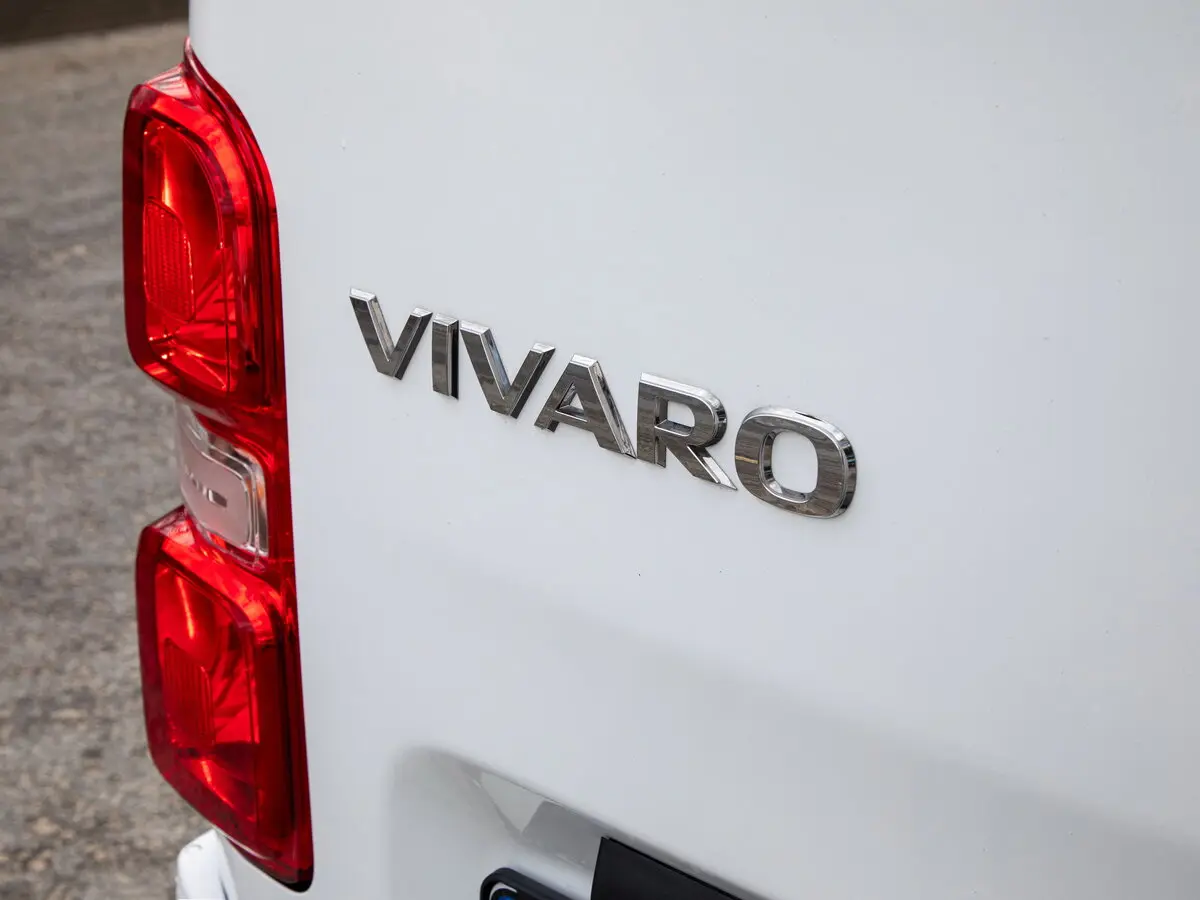 Opel Vivaro C Минивэн — 照片 8