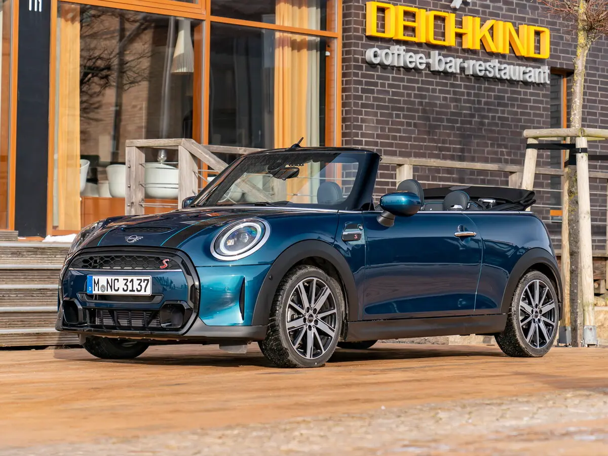 Mini Cabrio III Рестайлинг 2 Кабриолет