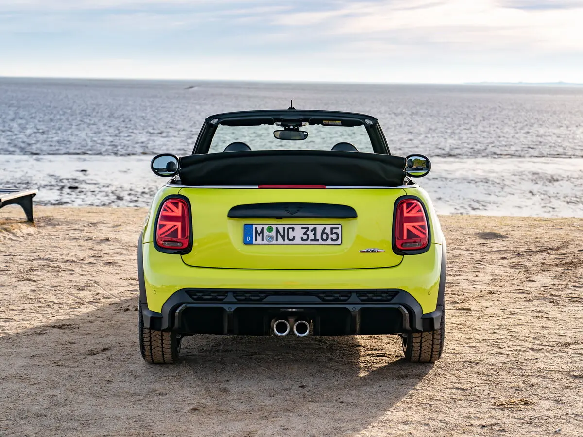 Mini Cabrio III Рестайлинг 2 Кабриолет JCW — 照片 4