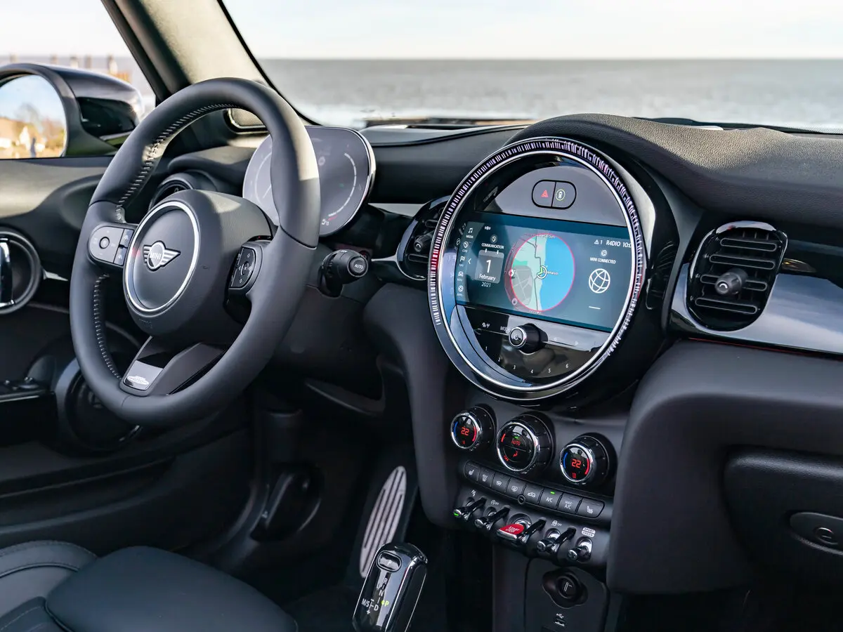 Mini Cabrio III Рестайлинг 2 Кабриолет JCW — 照片 7