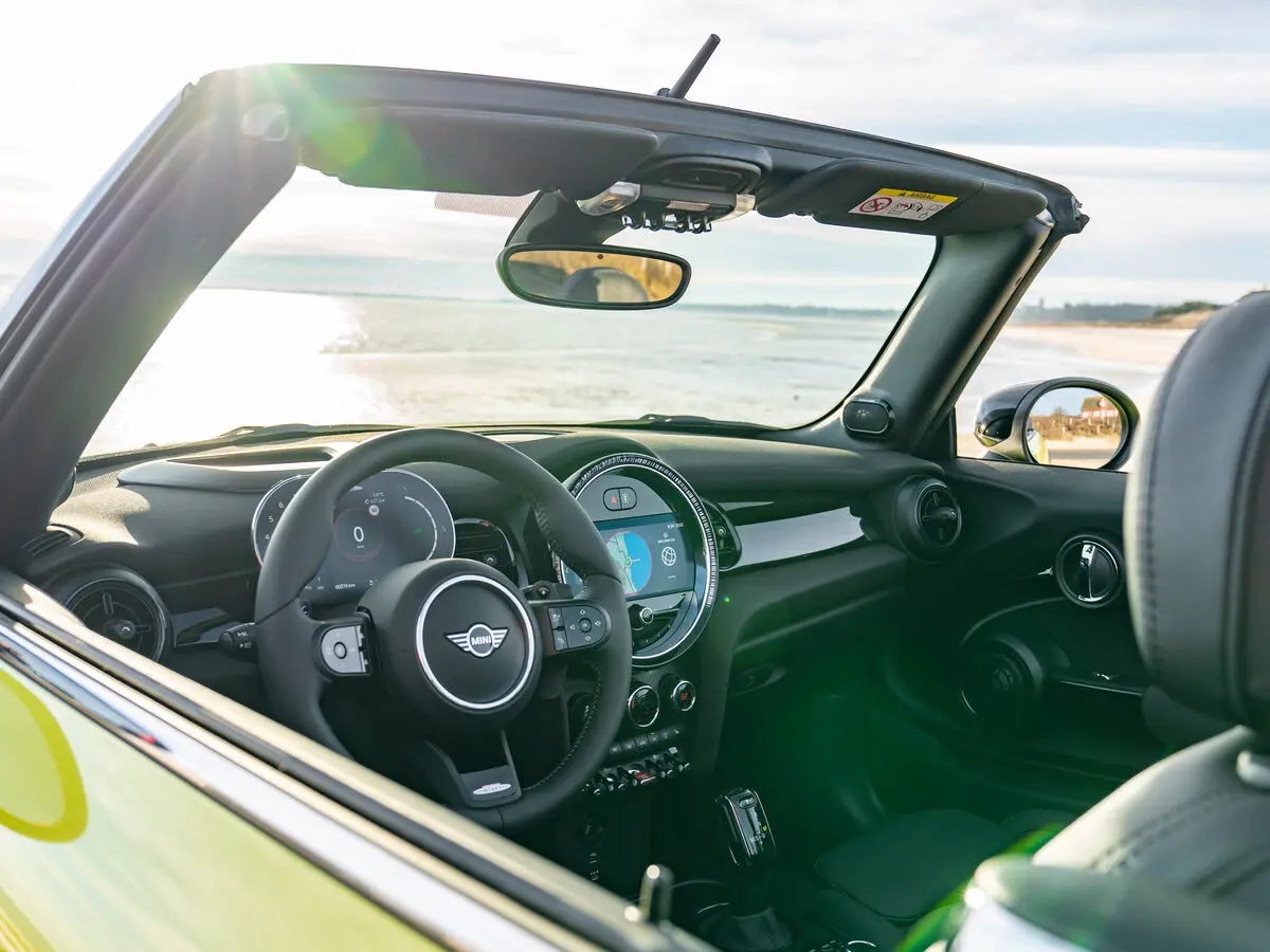 Mini Cabrio III Рестайлинг 2 Кабриолет JCW — 照片 8