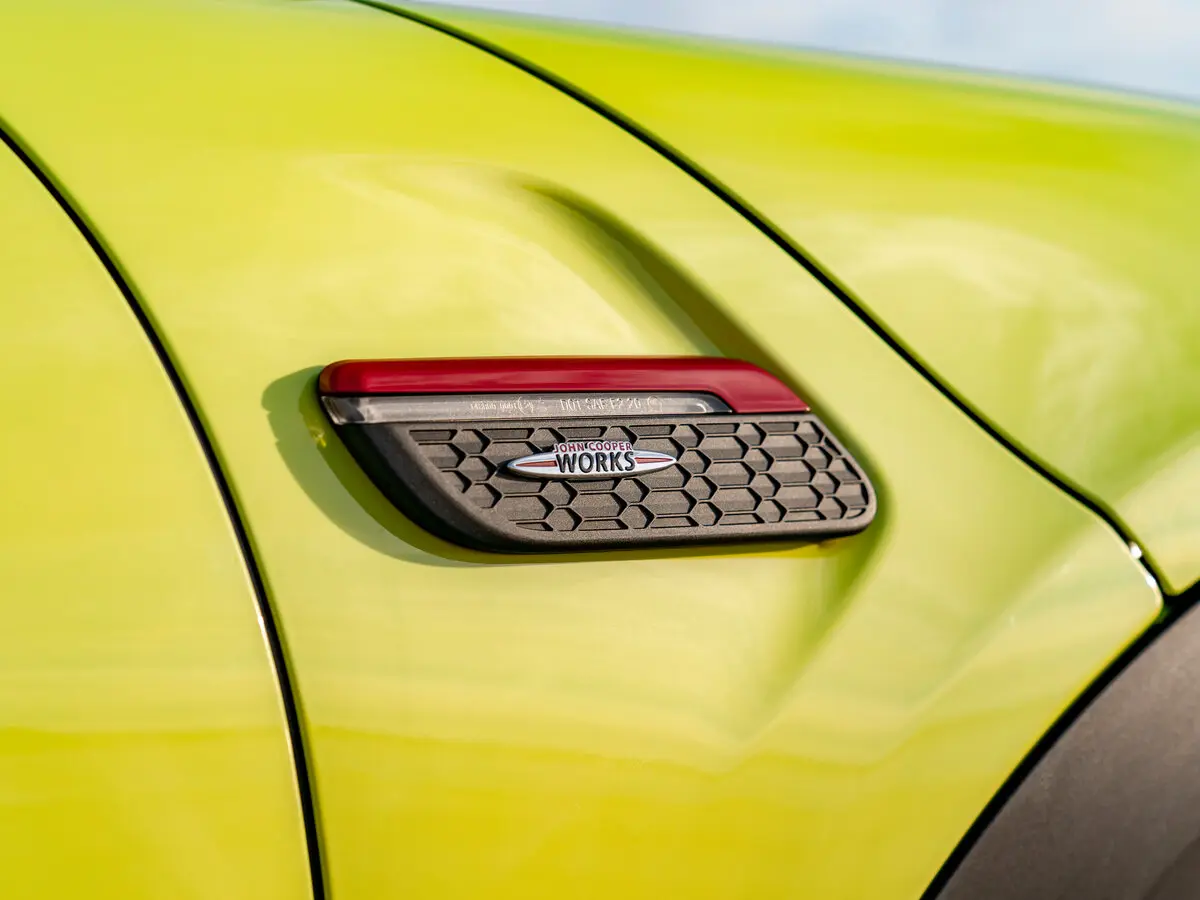 Mini Cabrio III Рестайлинг 2 Кабриолет JCW — 照片 11