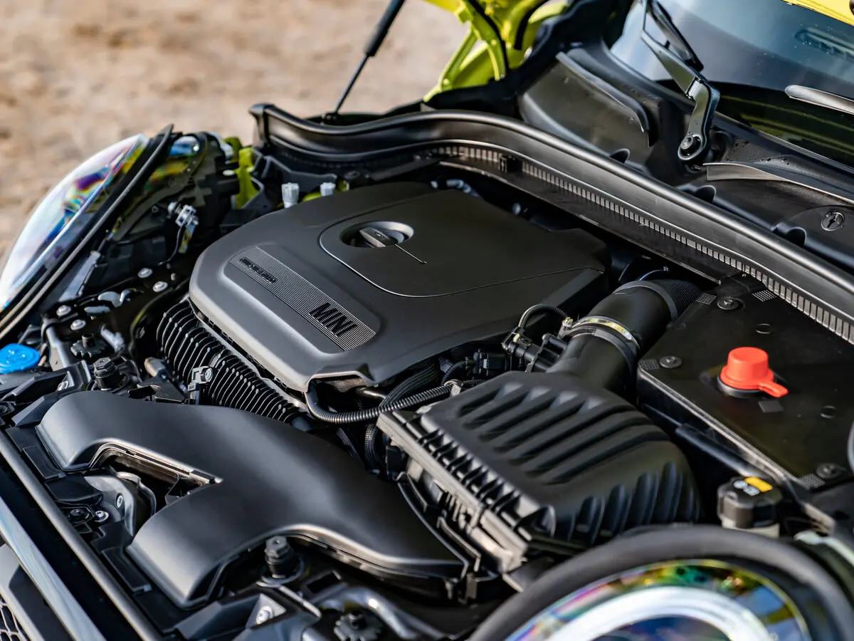 Mini Cabrio III Рестайлинг 2 Кабриолет JCW — 照片 12