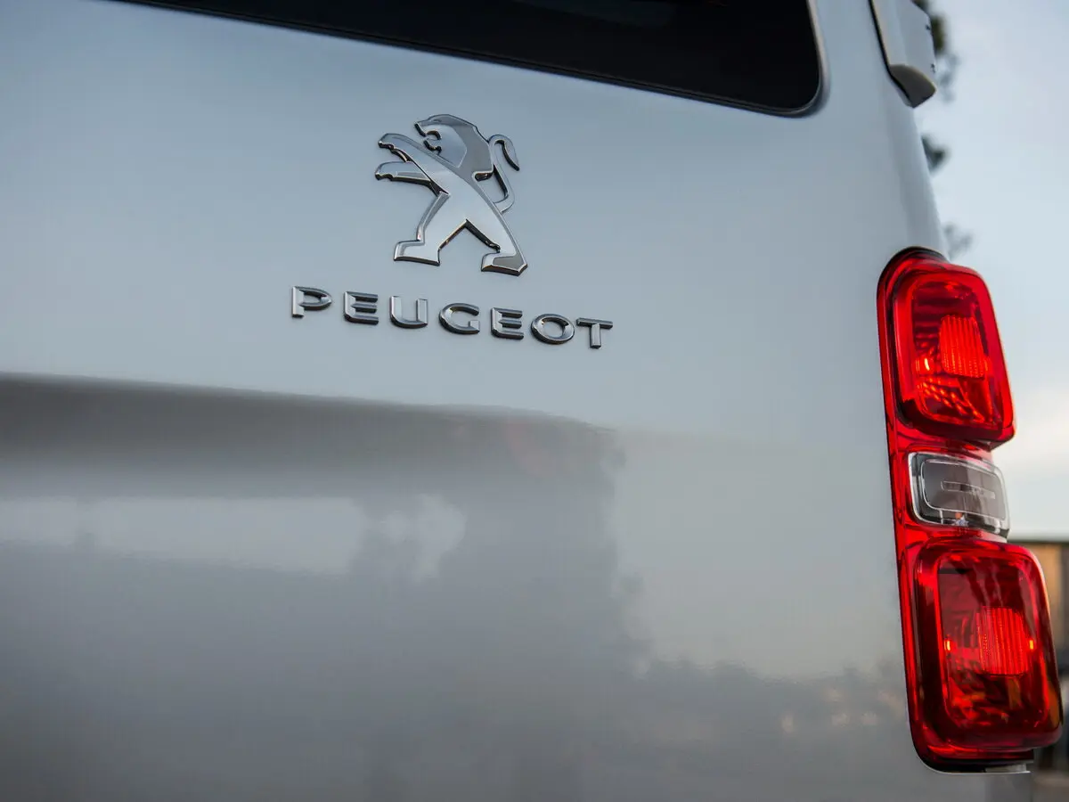 Peugeot Expert III Фургон — photo 11