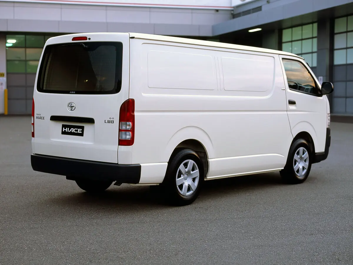 Toyota HiAce H200 Фургон — сүрөт 3