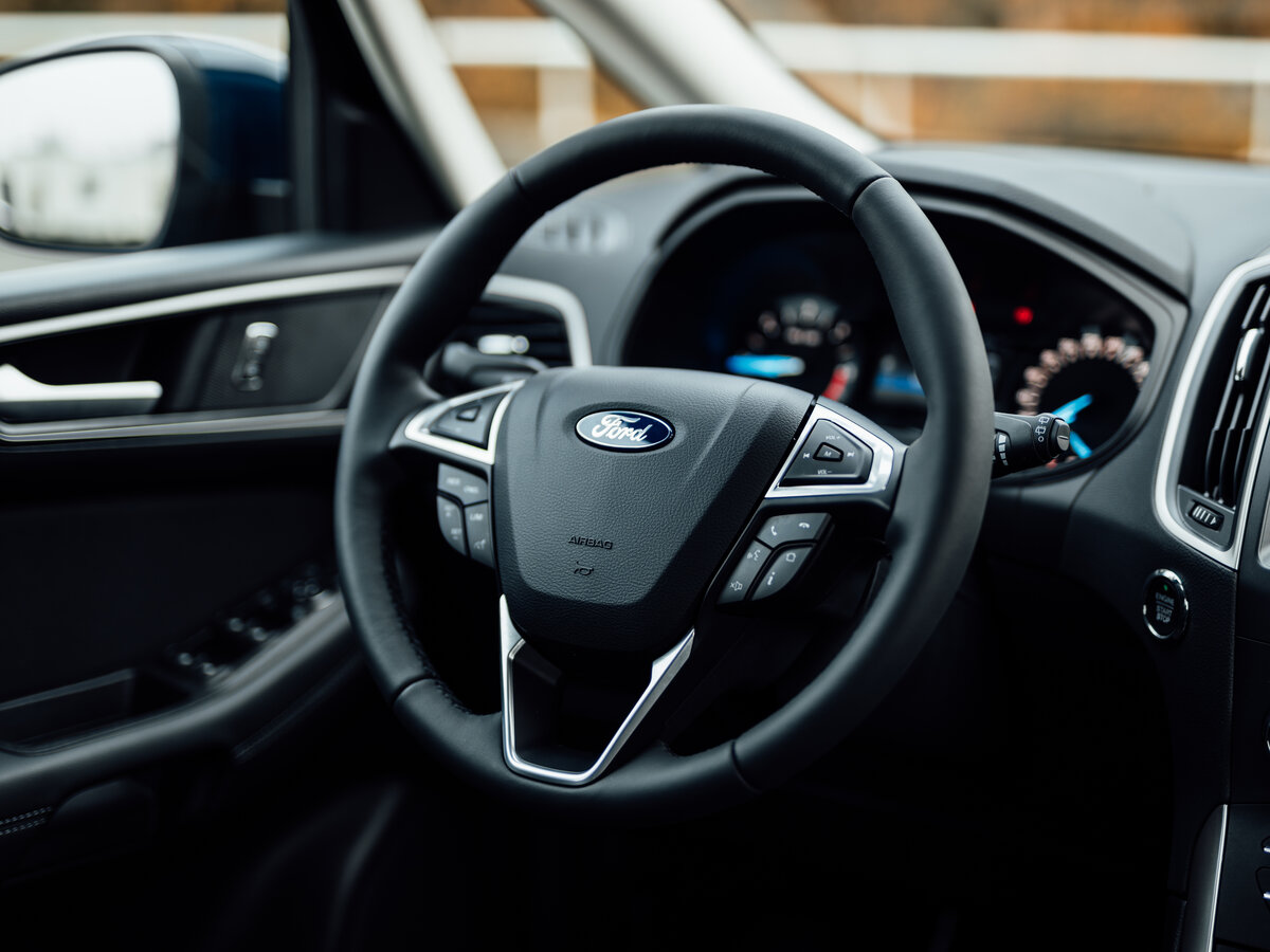 Ford S-MAX II Рестайлинг Минивэн — фото 10