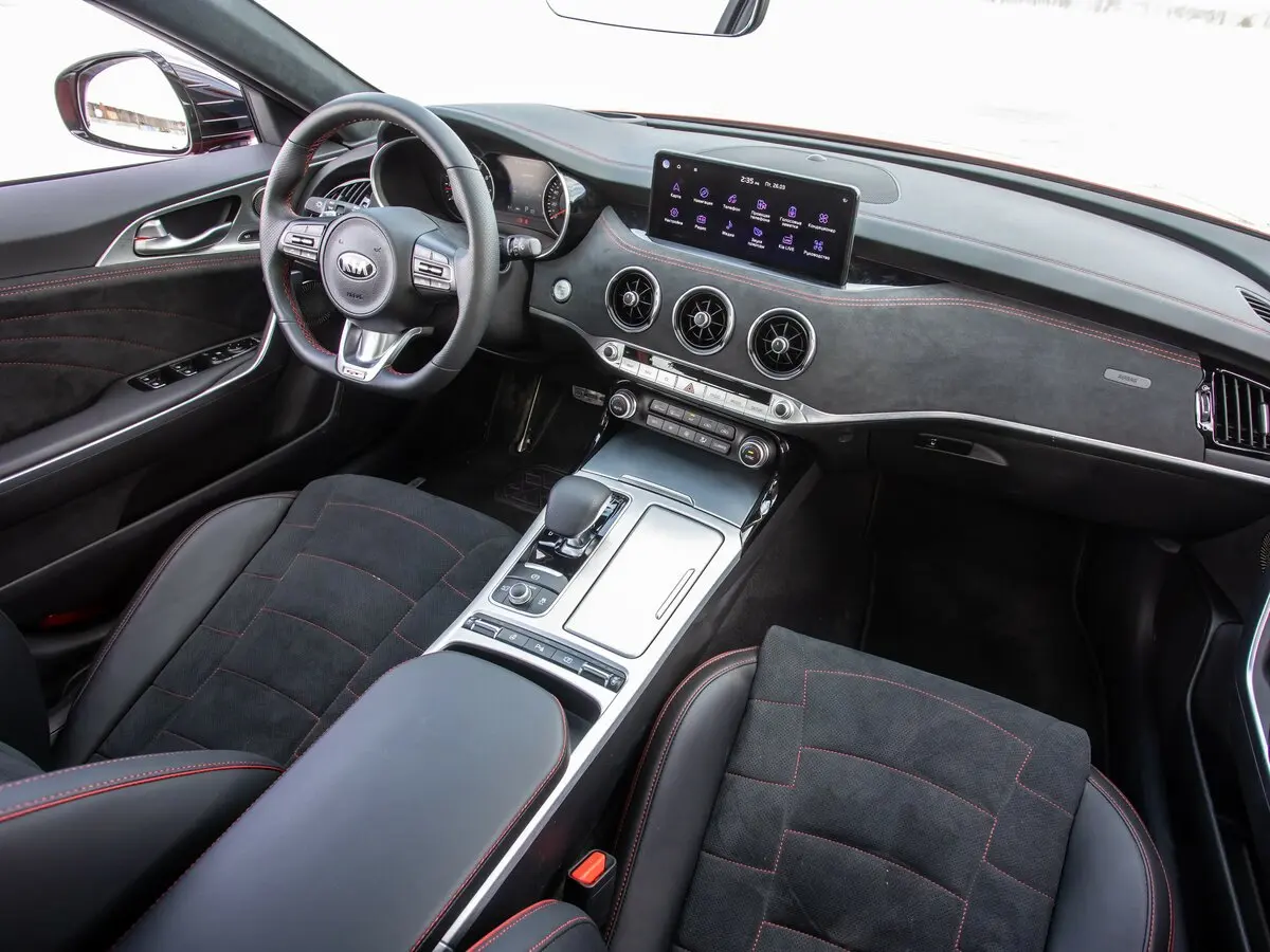 Kia Stinger I Рестайлинг Лифтбек — фото 23