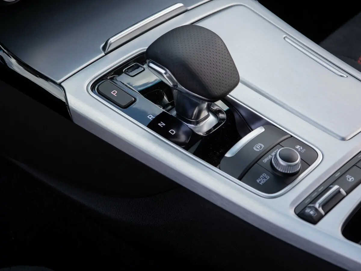 Kia Stinger I Рестайлинг Лифтбек — фото 29