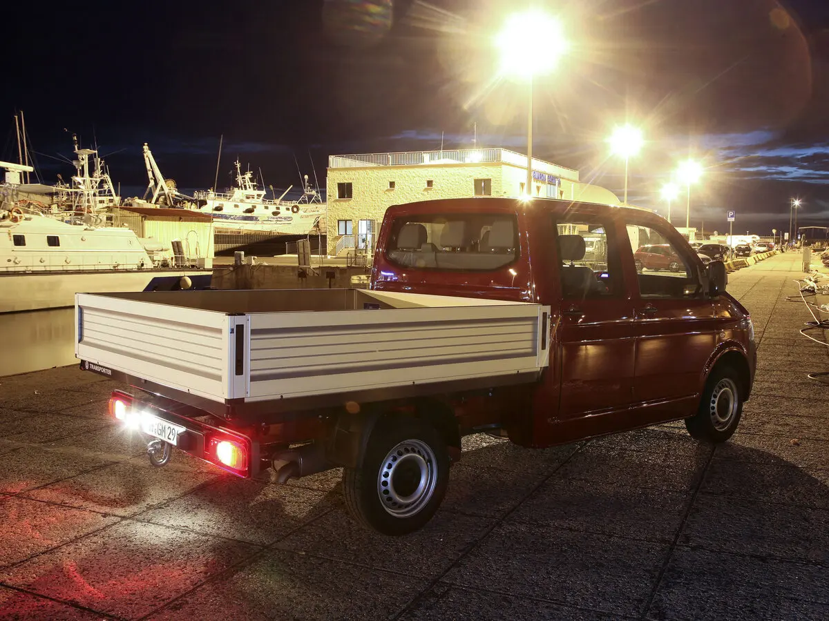 Volkswagen Transporter T5 Рестайлинг Пикап Двойная кабина — сүрөт 5