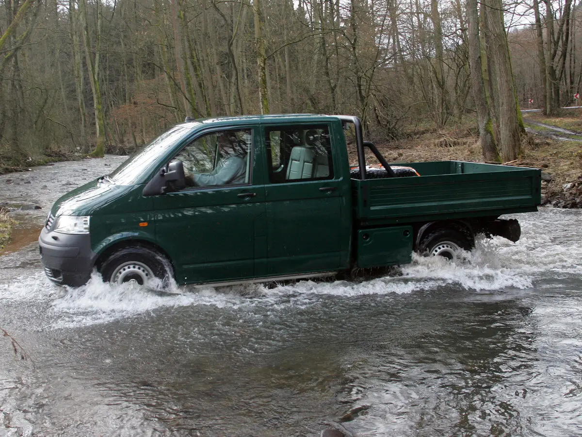 Volkswagen Transporter T5 Пикап Двойная кабина — сүрөт 4