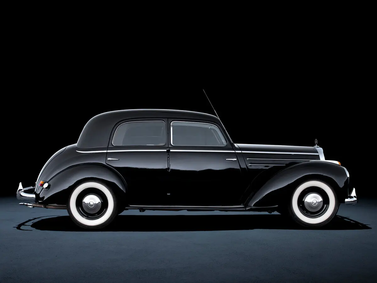 Mercedes-Benz 220 (W187) 1951 – 1955 Седан — сүрөт 2