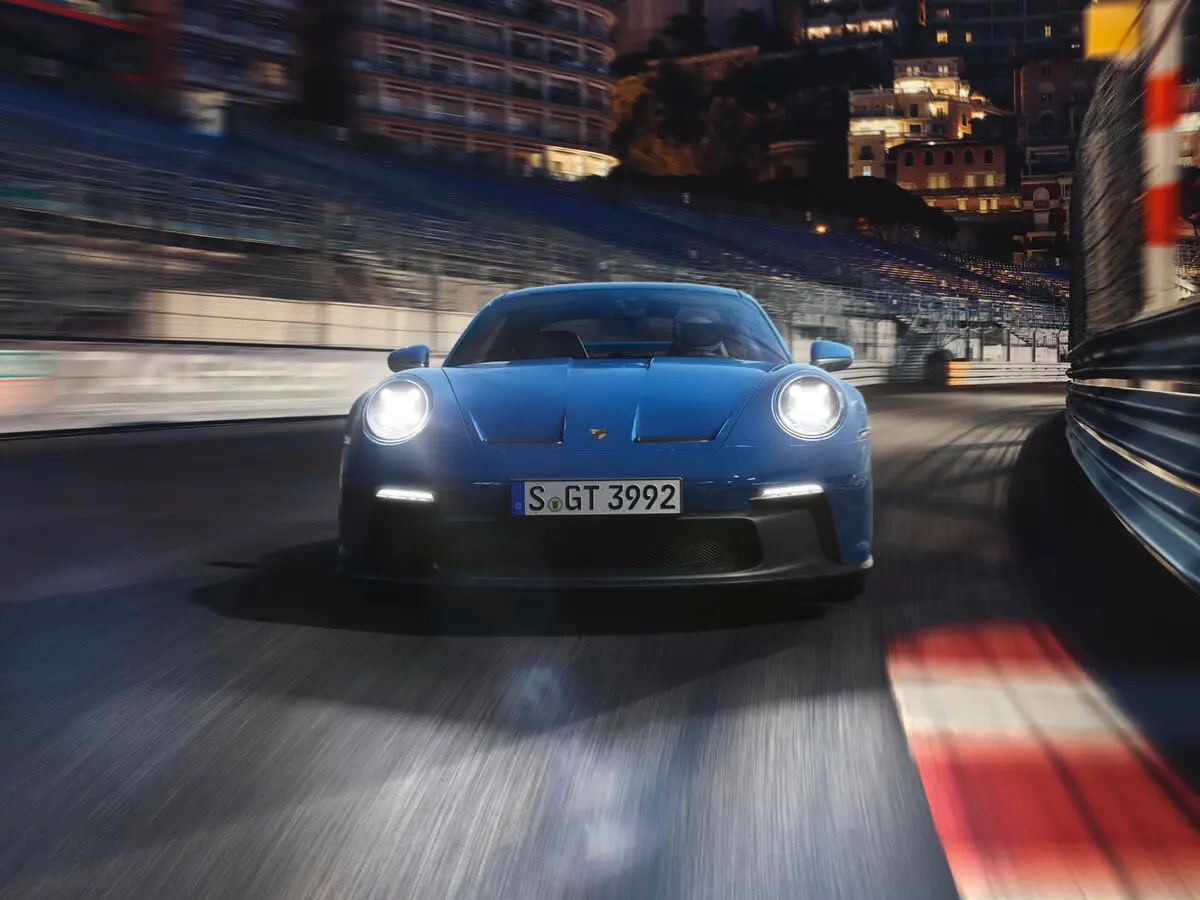 Porsche 911 GT3 992 Купе — сүрөт 3