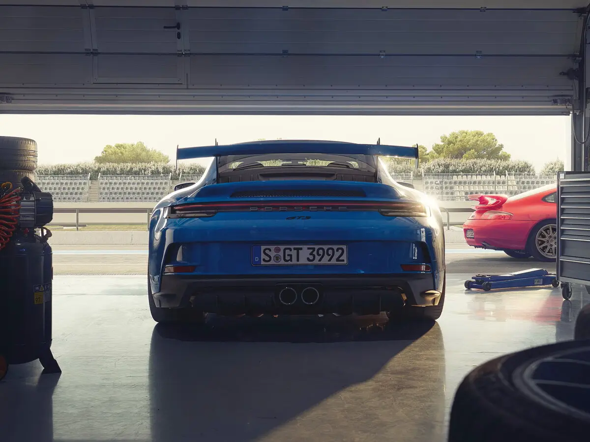 Porsche 911 GT3 992 Купе — сүрөт 4