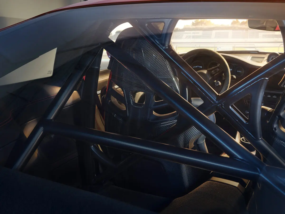 Porsche 911 GT3 992 Купе — сүрөт 14