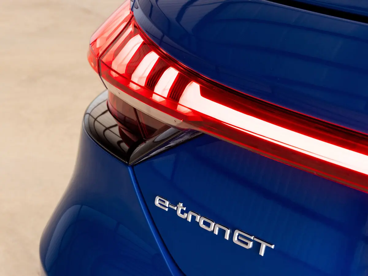 Audi e-tron GT I Седан — сүрөт 15