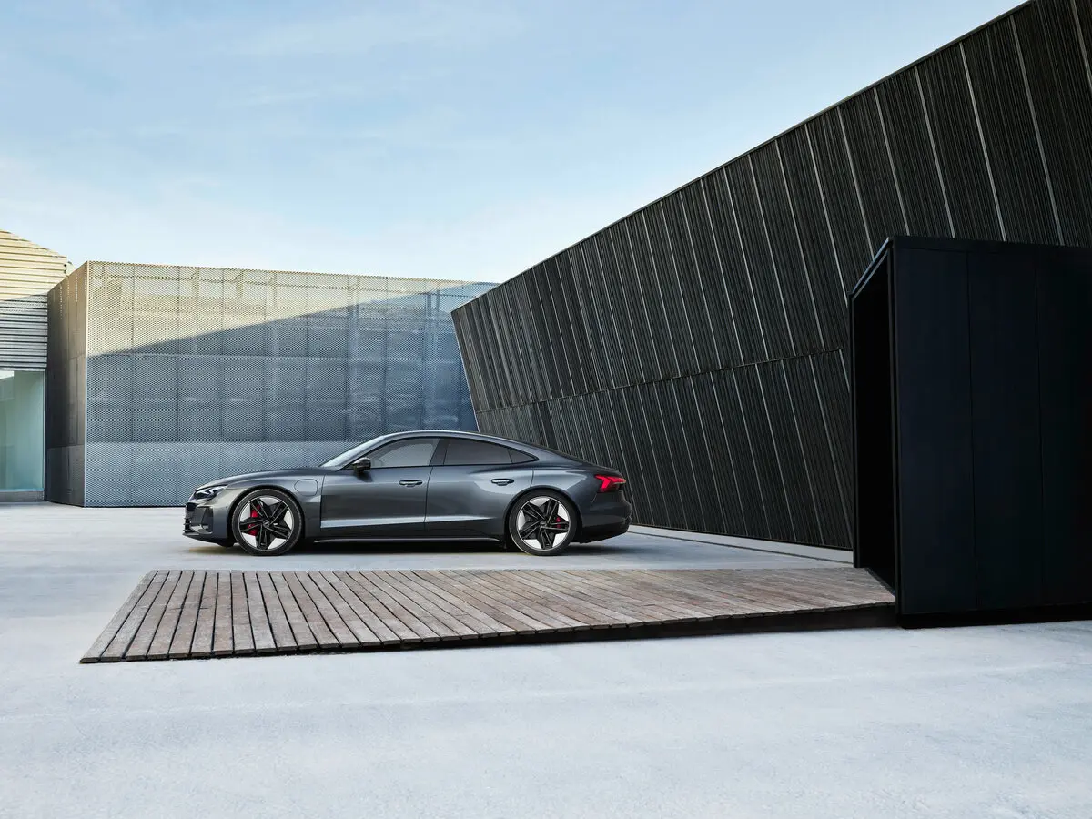 Audi RS e-tron GT I Седан — сүрөт 2