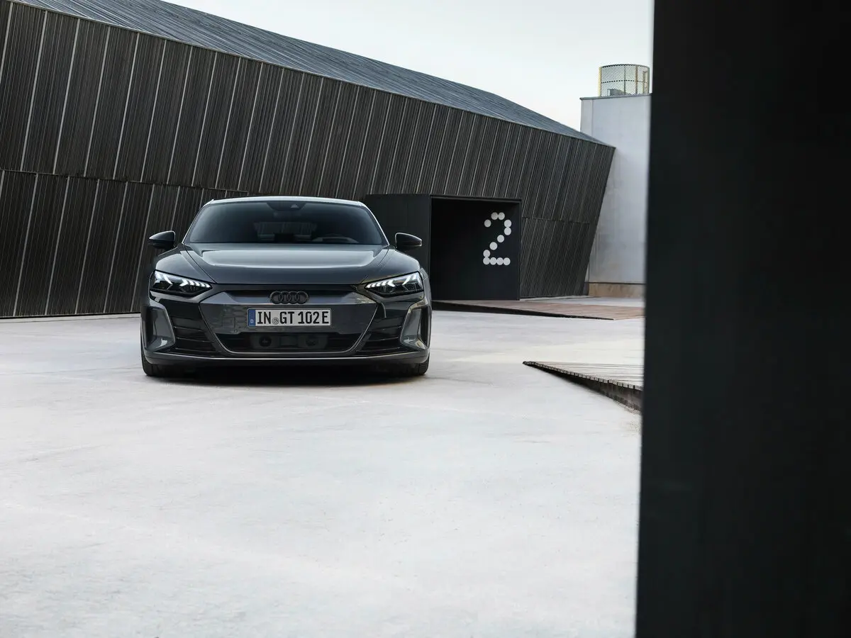 Audi RS e-tron GT I Седан — сүрөт 3