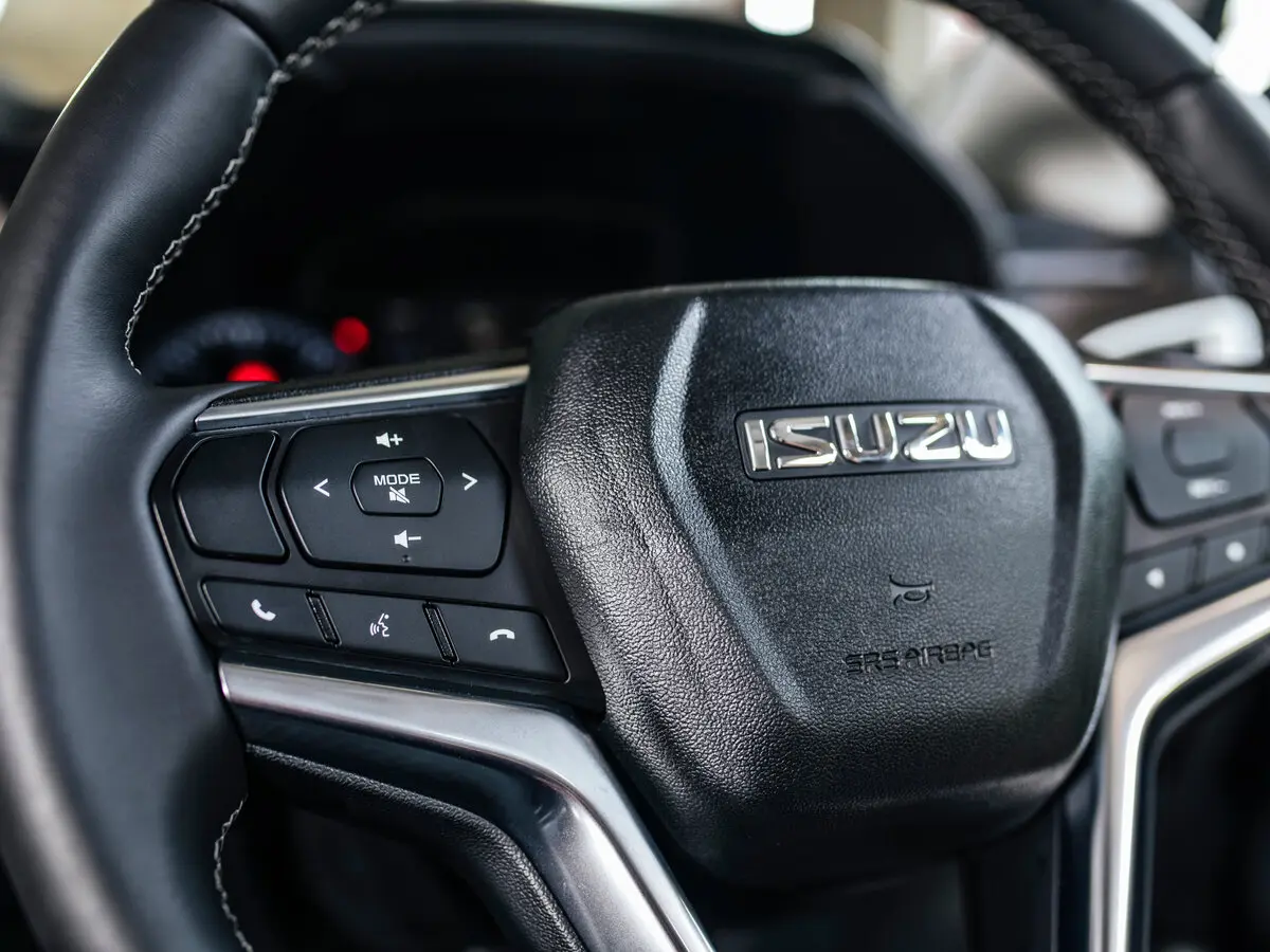 Isuzu D-Max III Пикап Полуторная кабина — сүрөт 7