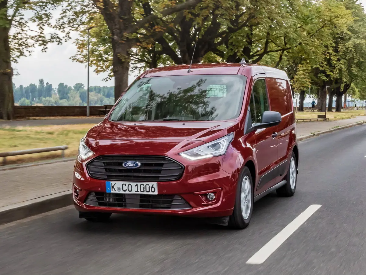 Ford Transit Connect II Рестайлинг Фургон SWB