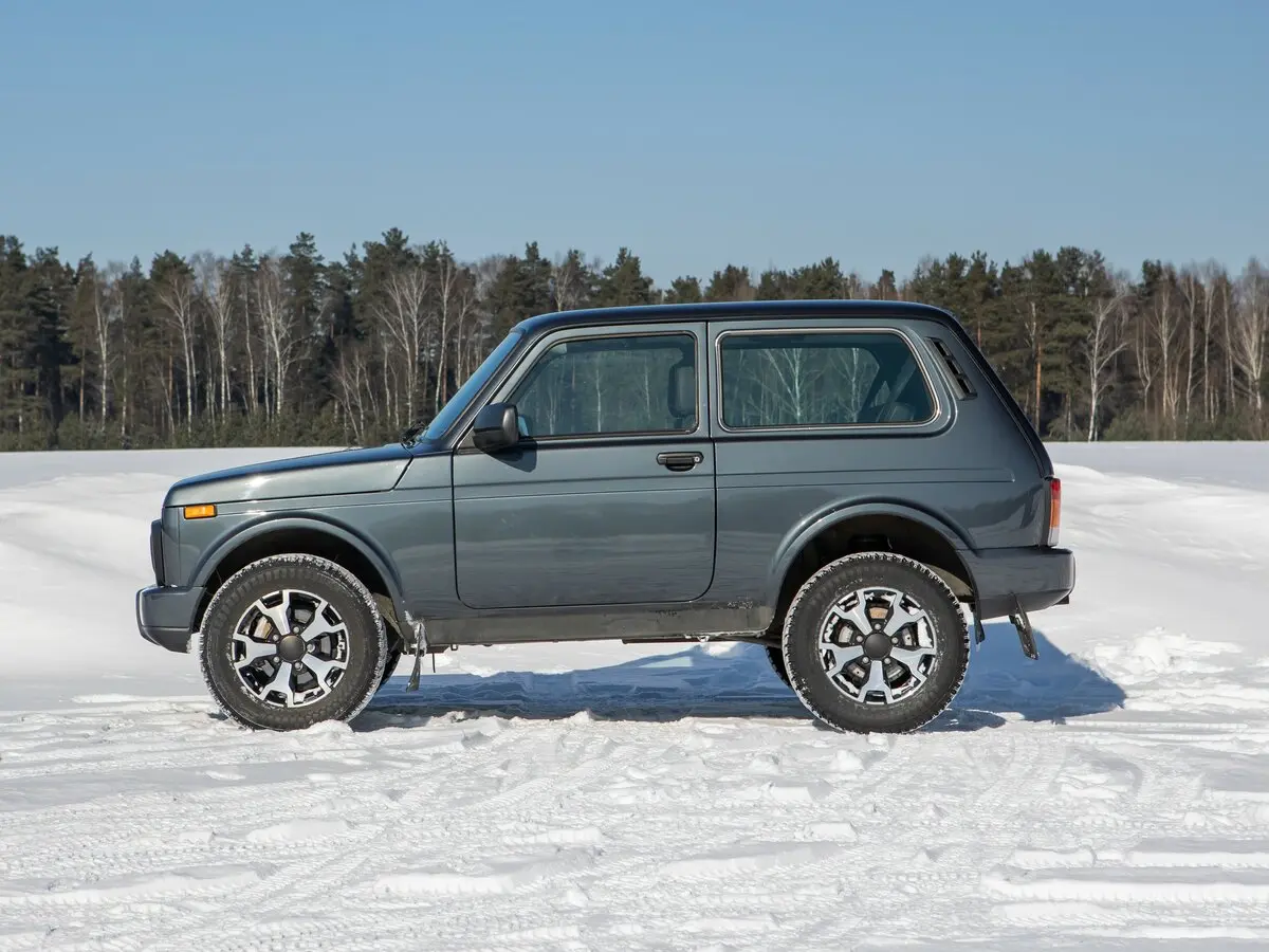 Lada (ВАЗ) Niva Legend I Внедорожник 3 дв. — сүрөт 9