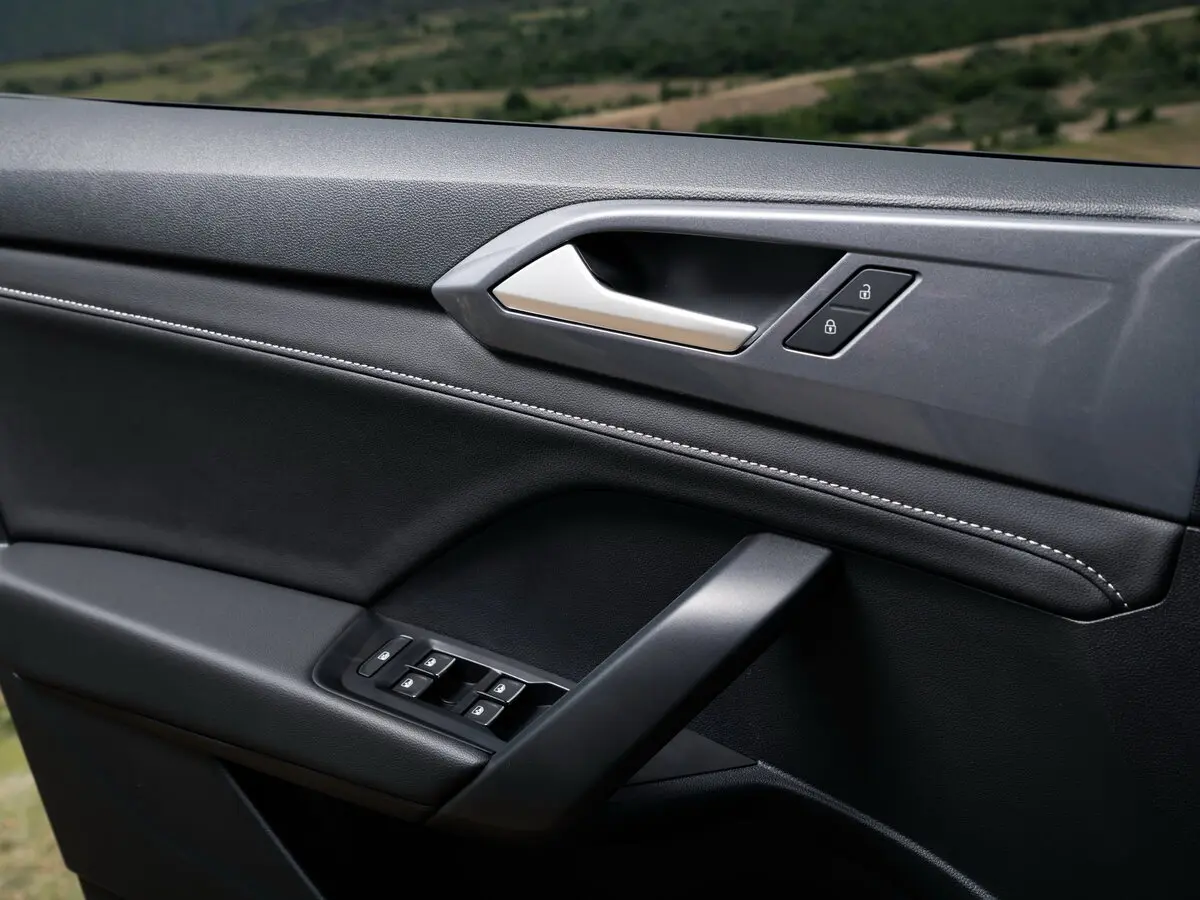 Volkswagen Taos I Внедорожник 5 дв. — сүрөт 11