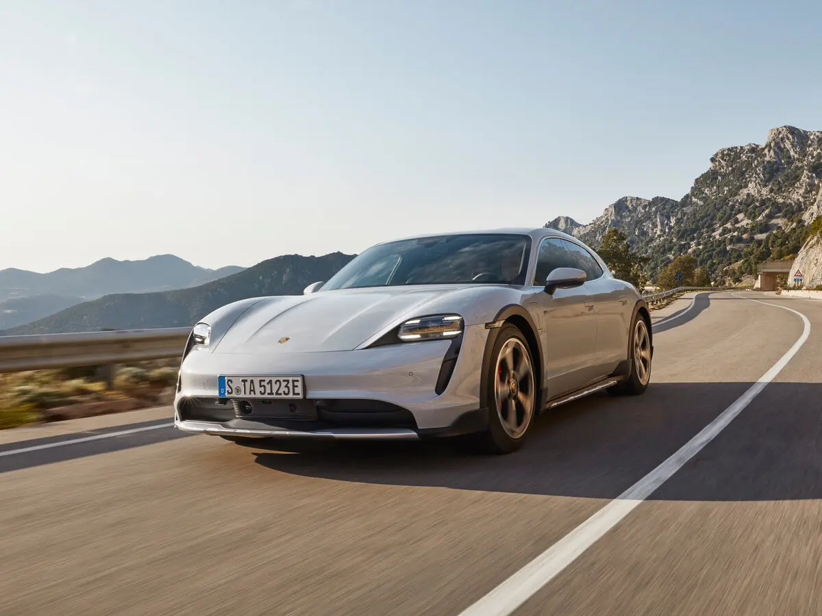 Porsche Taycan I Универсал 5 дв. Cross Turismo