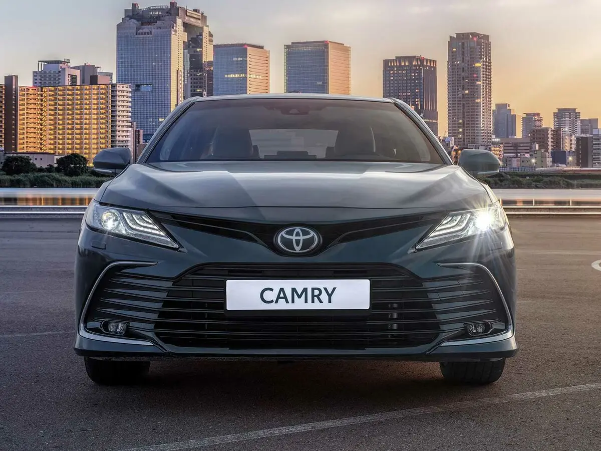 Toyota Camry VIII (XV70) Рестайлинг Седан — сүрөт 3