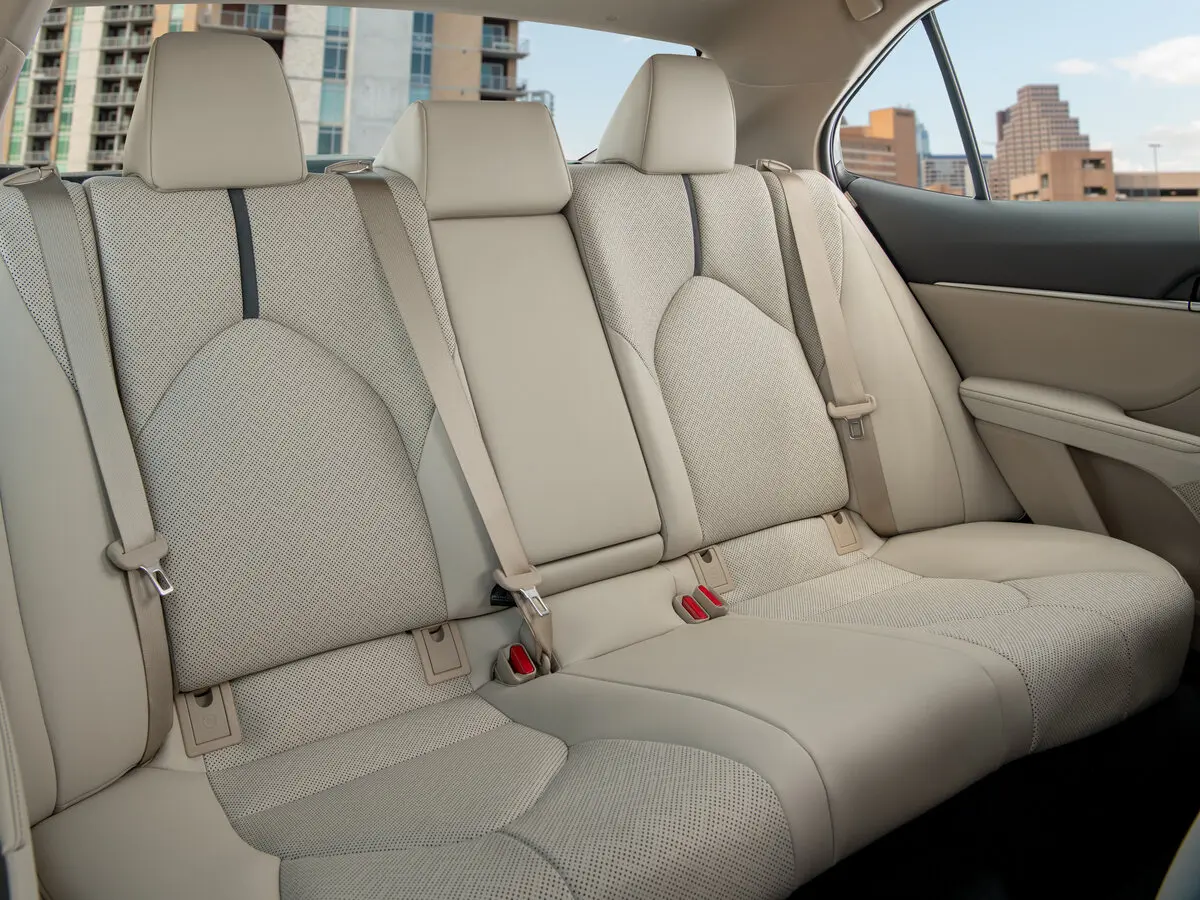 Toyota Camry VIII (XV70) Рестайлинг Седан — сүрөт 10