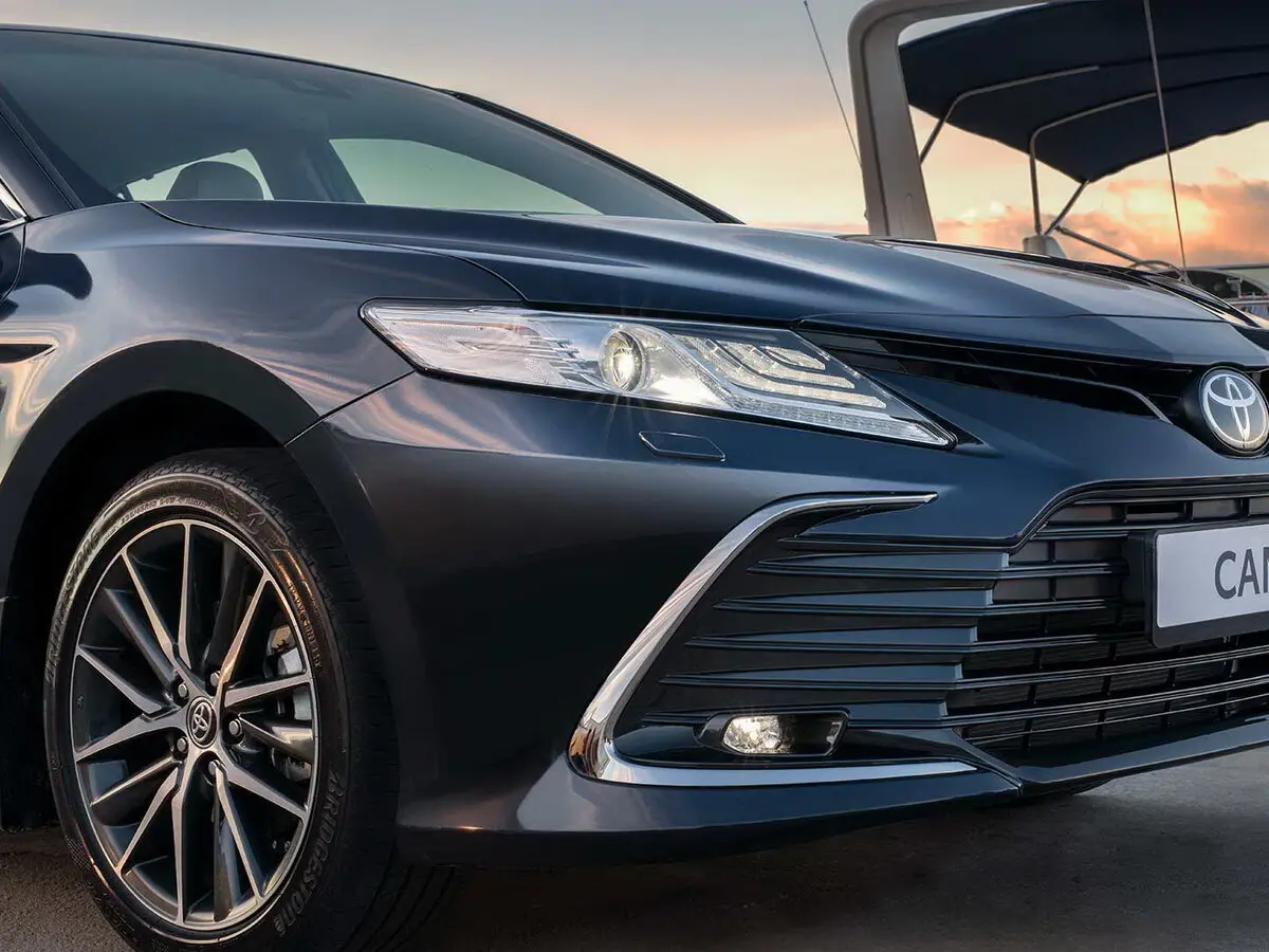 Toyota Camry VIII (XV70) Рестайлинг Седан — сүрөт 15