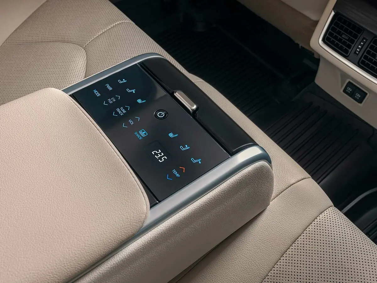 Toyota Camry VIII (XV70) Рестайлинг Седан — сүрөт 16