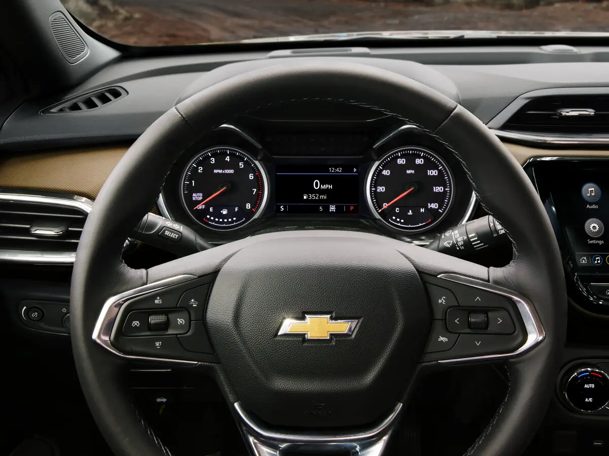 Chevrolet TrailBlazer III Внедорожник 5 дв. — сүрөт 10
