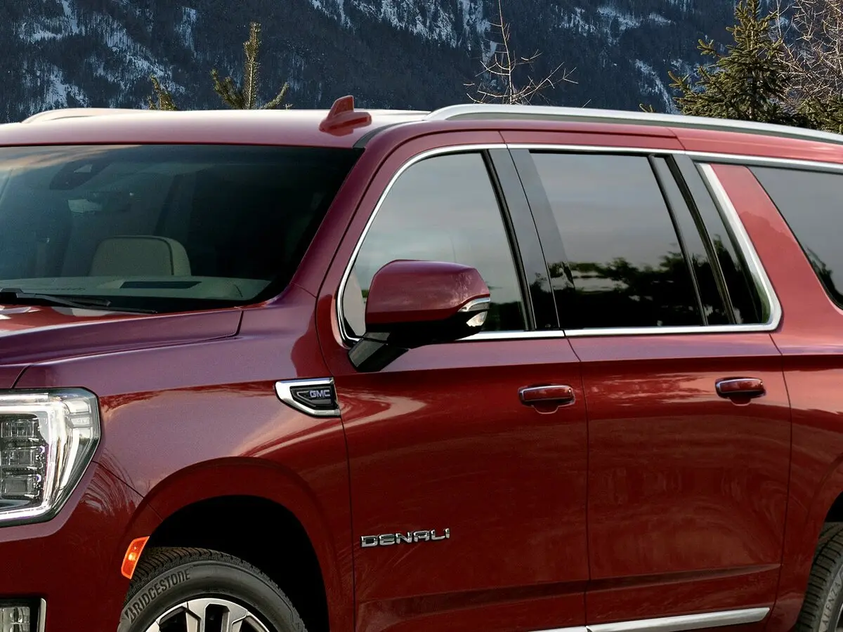 GMC Yukon V Внедорожник 5 дв. XL — сүрөт 10