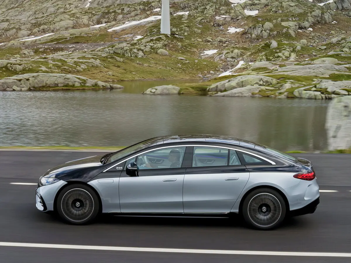Mercedes-Benz EQS I Лифтбек — сүрөт 2