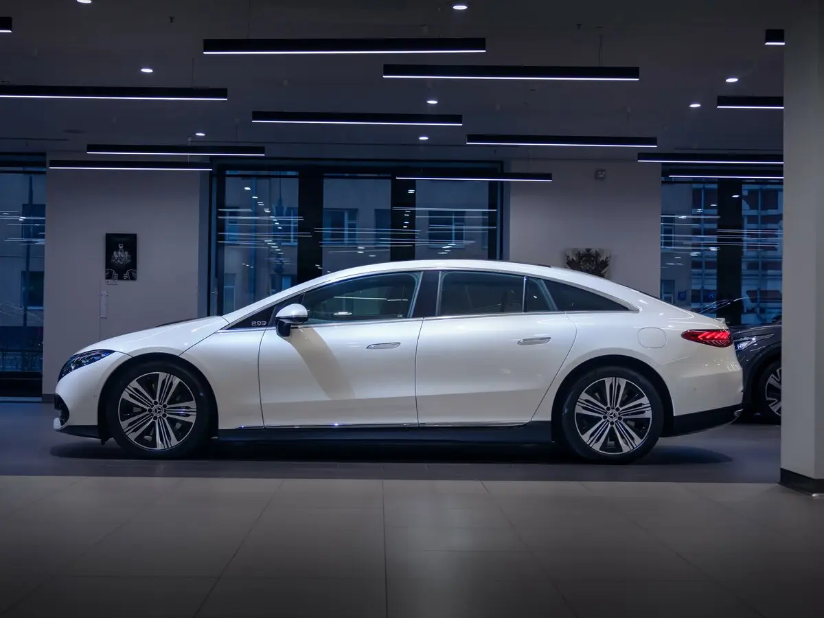 Mercedes-Benz EQS I Лифтбек — сүрөт 21