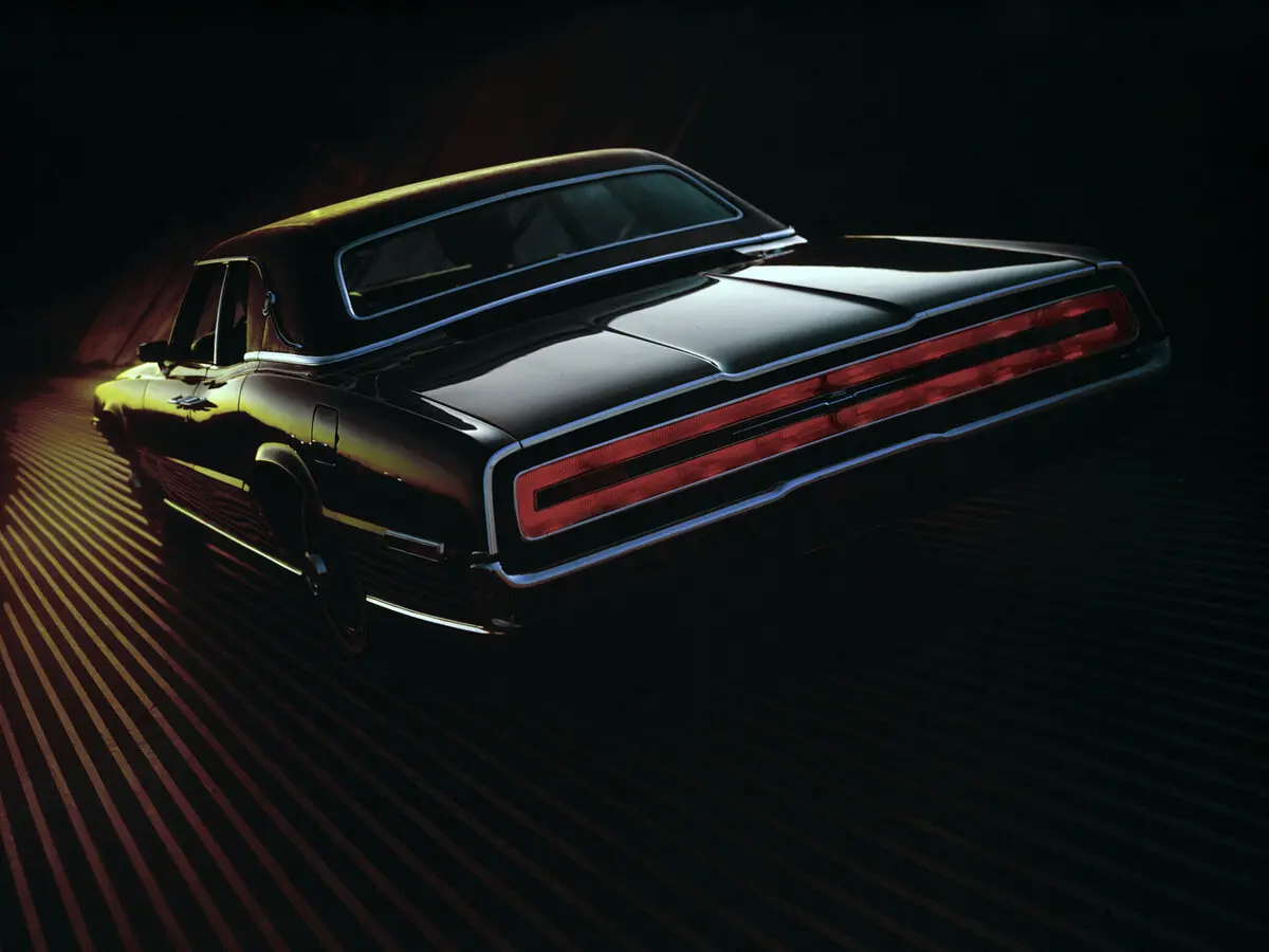 Ford Thunderbird V Седан-хардтоп — 照片 4