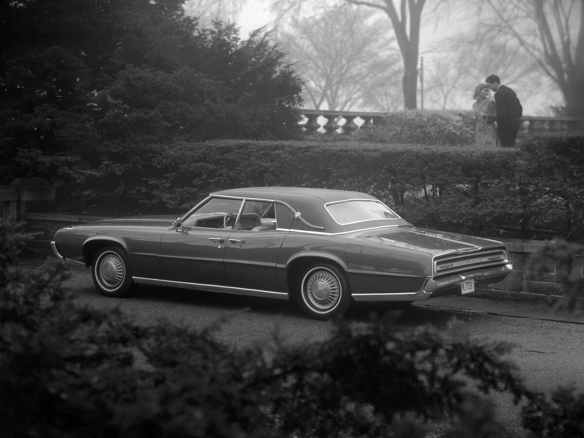 Ford Thunderbird V Седан-хардтоп — фото 5