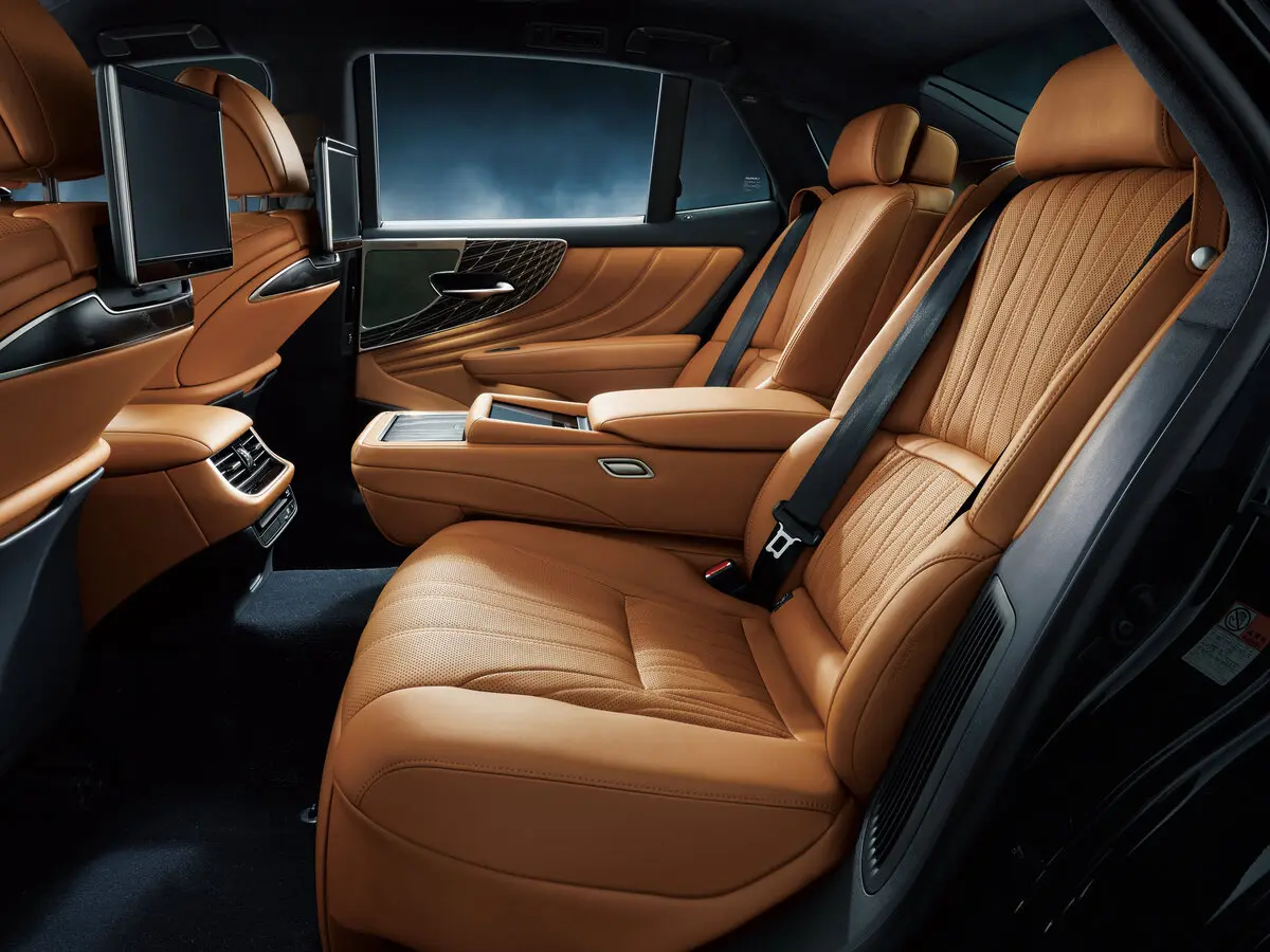 Lexus LS V Рестайлинг Седан — фото 11