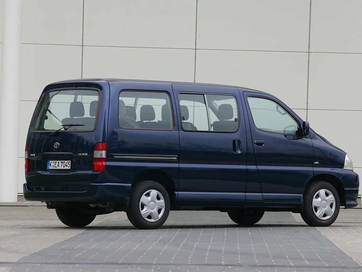 Toyota HiAce XH10 Рестайлинг Минивэн — photo 4