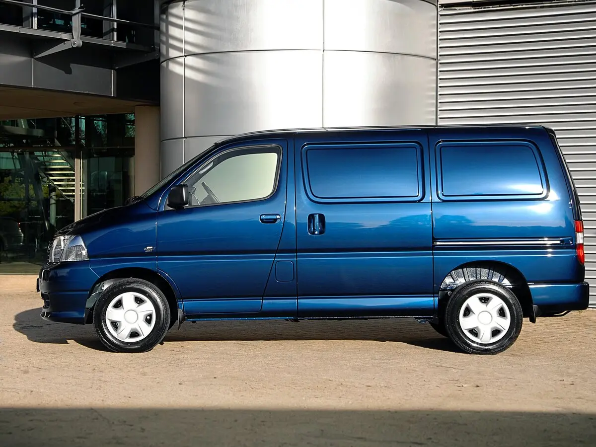 Toyota HiAce XH10 Рестайлинг Фургон — сүрөт 2