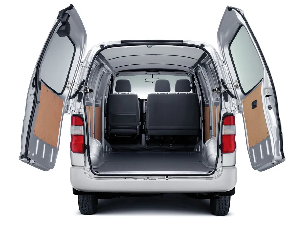 Toyota HiAce XH10 Рестайлинг Фургон — сүрөт 7