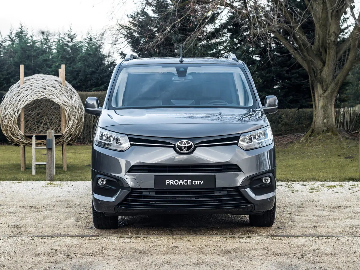 Toyota ProAce City I Компактвэн — фото 3