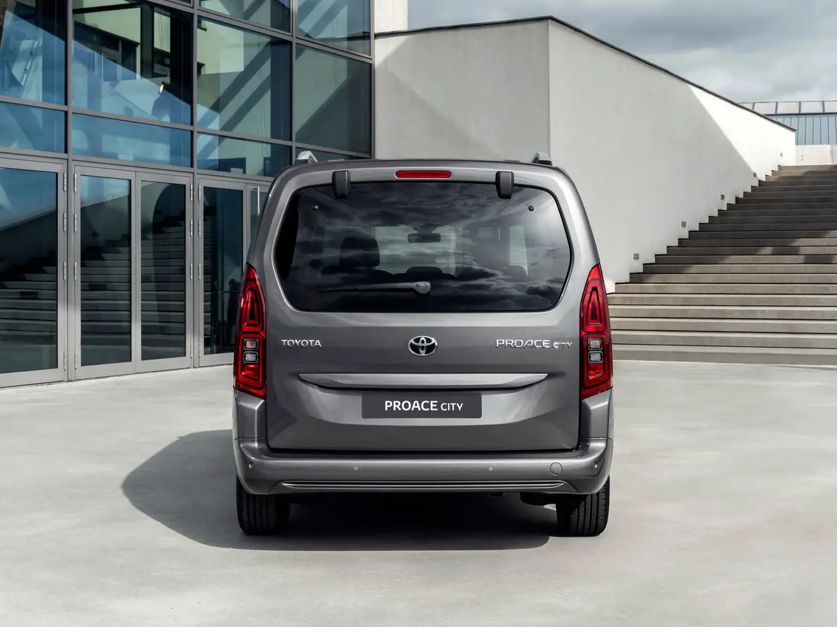 Toyota ProAce City I Компактвэн Long — фото 4