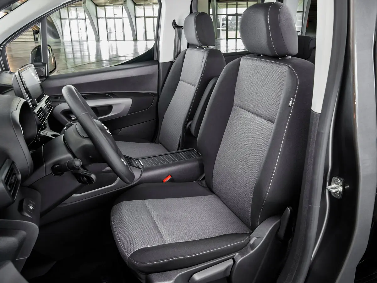 Toyota ProAce City I Компактвэн Long — фото 8