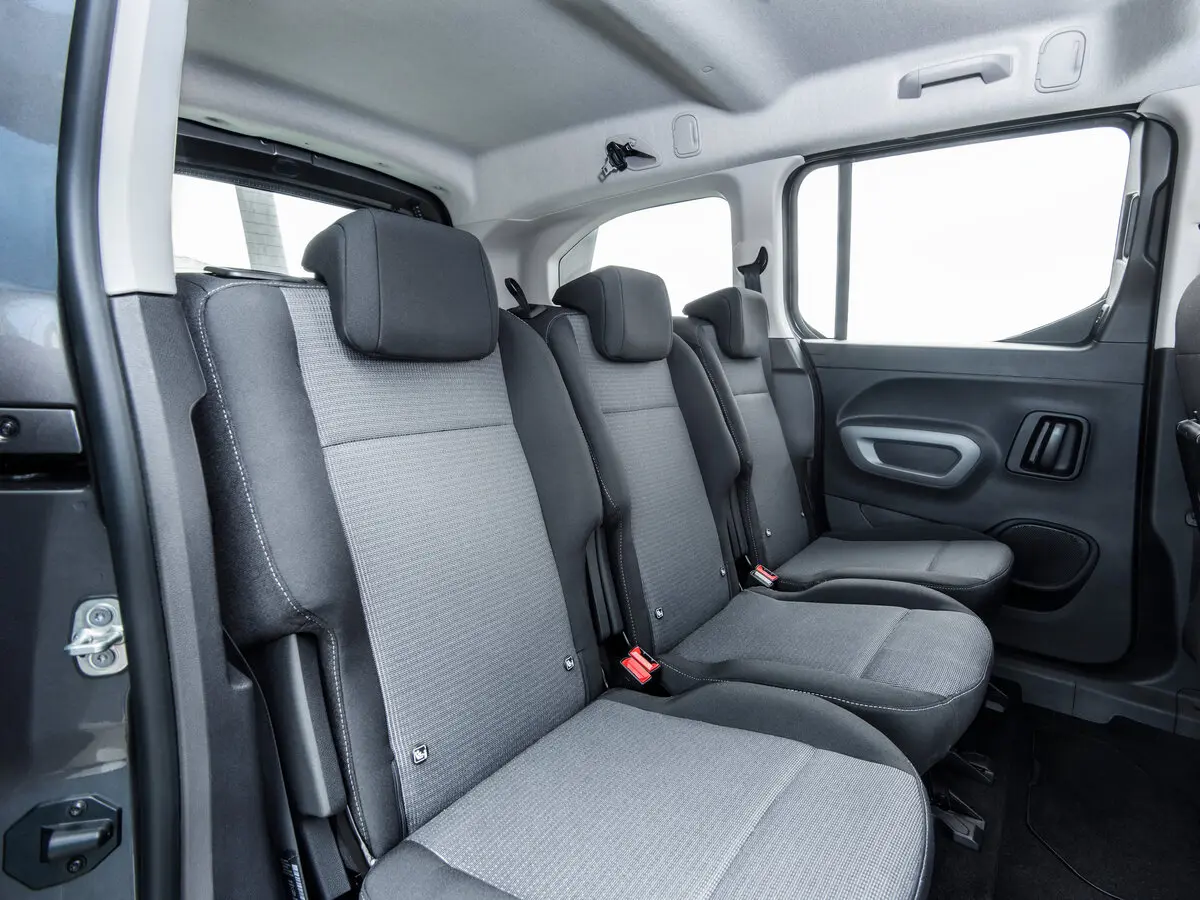 Toyota ProAce City I Компактвэн Long — фото 12