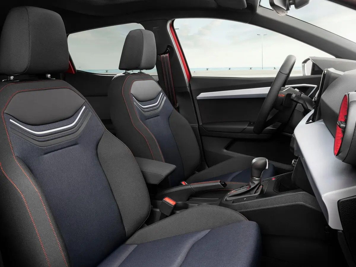 SEAT Ibiza V Рестайлинг Хэтчбек 5 дв. — 照片 7