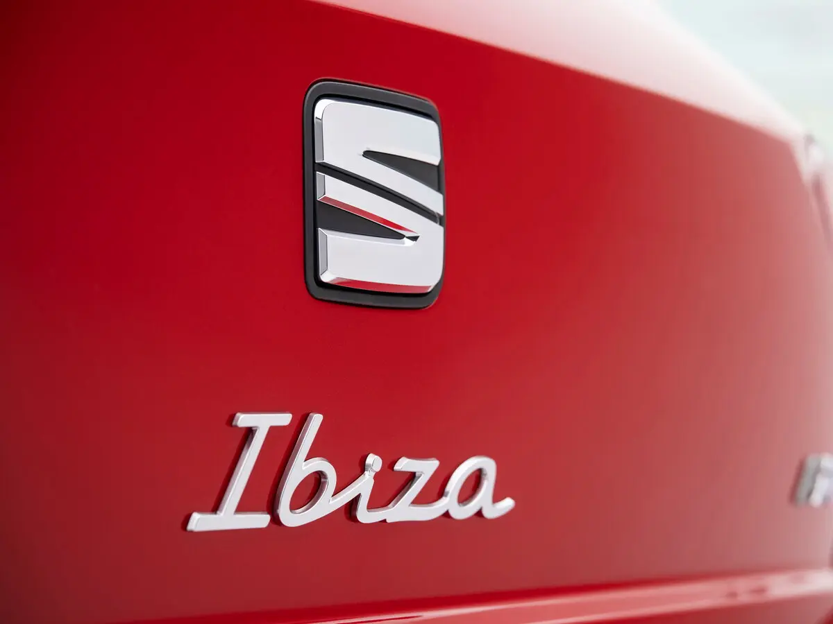 SEAT Ibiza V Рестайлинг Хэтчбек 5 дв. — 照片 11