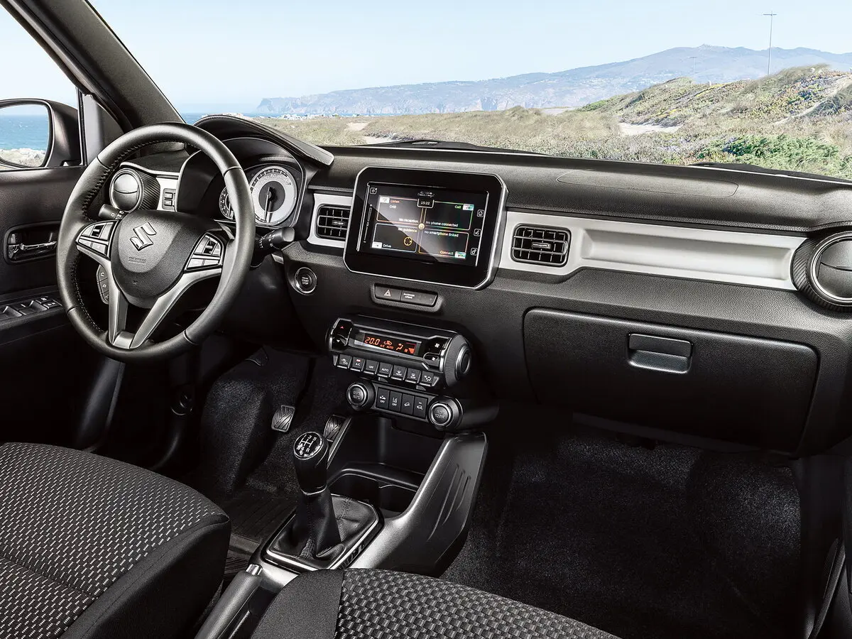 Suzuki Ignis III Рестайлинг Хэтчбек 5 дв. — 照片 6